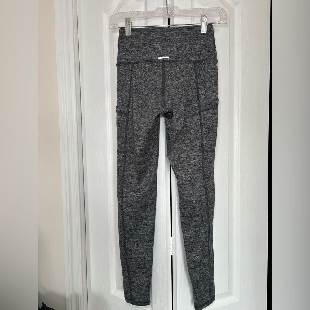 Aerie - The Hugger High Waisted Pocket Legging in Size S - Picture 4 of 9